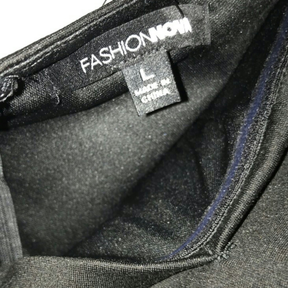 Dress - Picture 3 of 3